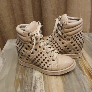 C.LABEL Winter Suede Hidden Wedge Bootie Boots 7 Tan Gunmetal Studded Padded